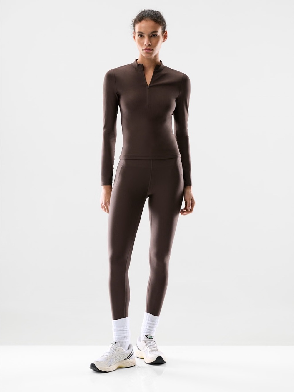 NWT Aritzia GloTone Brown Active Set